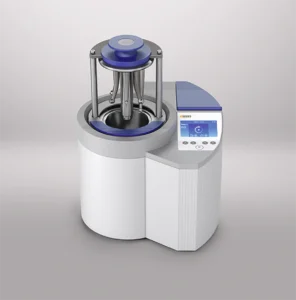 グー・デンタルクリニックで歯科用ハンドピースの洗浄・滅菌に使用する専用滅菌器ダック